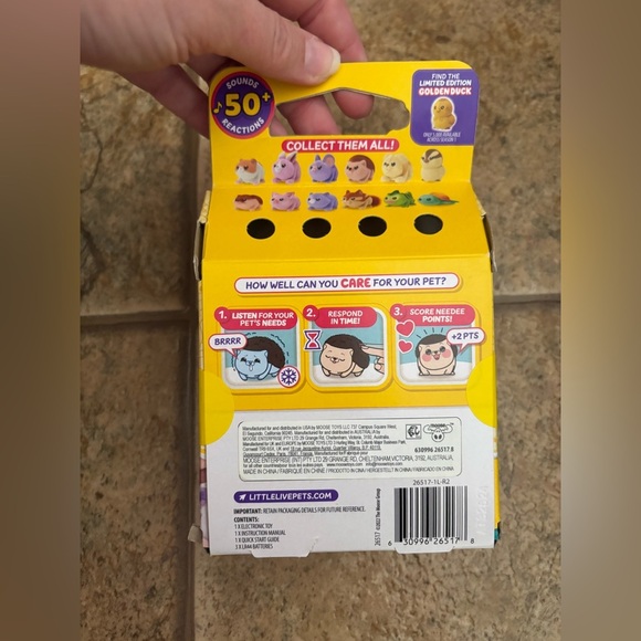 NIB *Bundle* Little Live Pets Surprise Chick and Splashy Otter - Picture 6 of 6